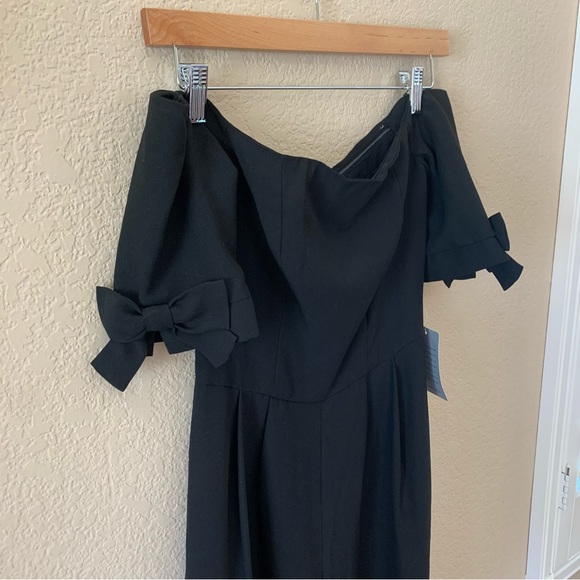 NEW Gal Meets Glam Meredith Jumpsuit - Picture 11 of 15